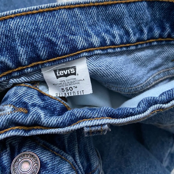 Vintage Levi’s 550 Jeans - Picture 4 of 5